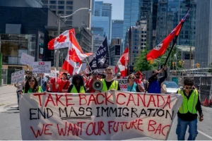 Ten people arrested following anti-immigration rally and counter-demonstrations in Toronto